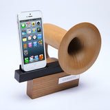 CHINON Legato passive speaker for iPhone use as hand free and charging dock